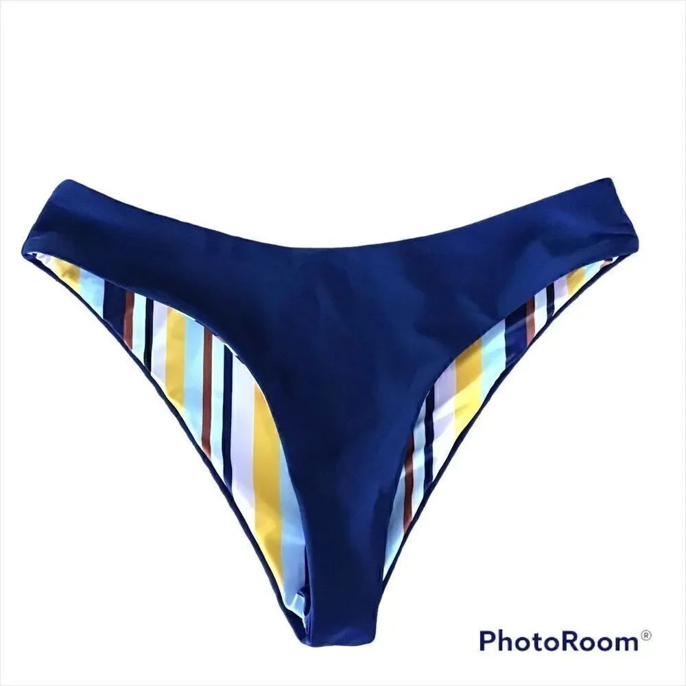 Zaful Reversible Thong Bikini Bottom - Picture 2 of 5